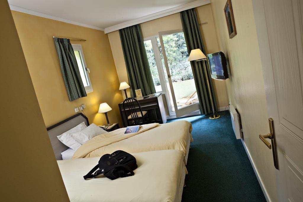 Hotel Athena Brides-les-Bains Exterior photo